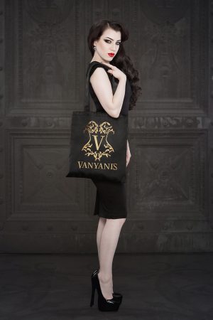 Vanyanis Luxury Tote Bag. Model: Threnody in Velvet © Iberian Black Arts