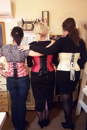 Advanced corsetmaking Students Lee, Kathy & Dee © Vanyanís