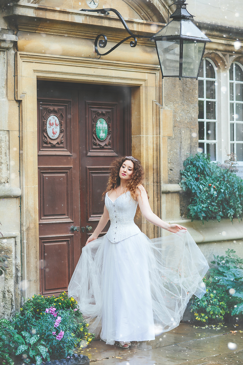 Model Ella Rose in Vanyanis bridal couture © Chris Murray