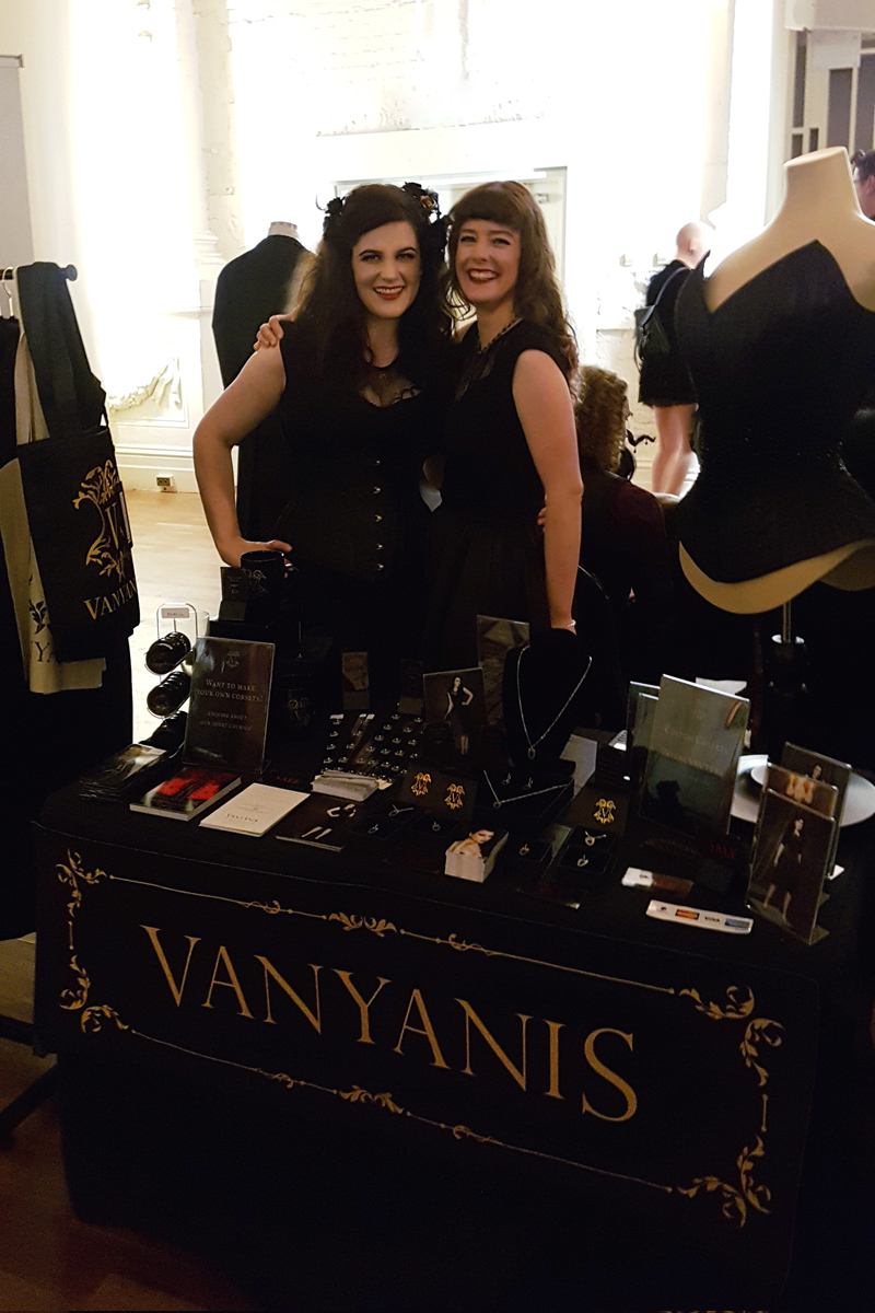 Lowana and Erika at the Vanyanís stand at M.A.D. Fashion Showcase 2017 © Vanyanís